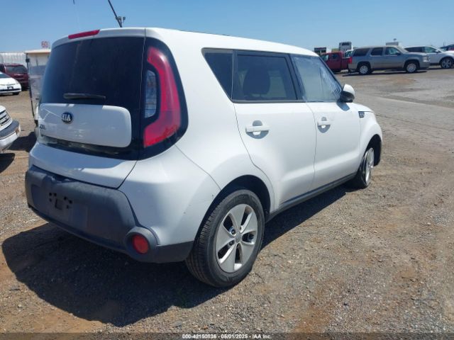 KNDJN2A20F7780082 KIA Soul