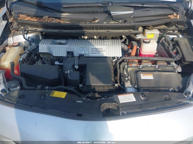 JTDKN3DU9F1888663 Toyota Prius Three