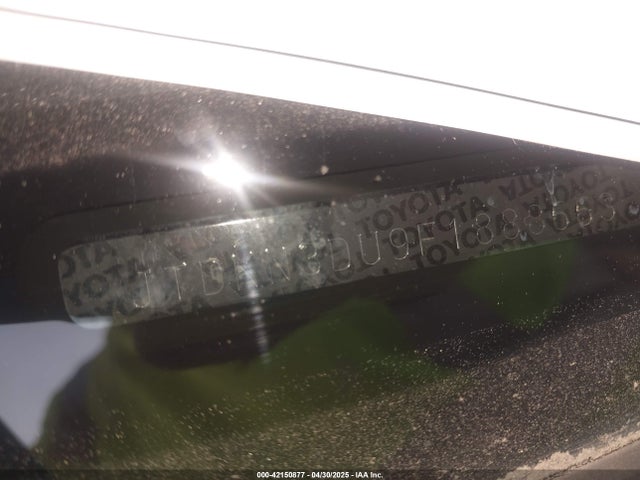 JTDKN3DU9F1888663 Toyota Prius Three
