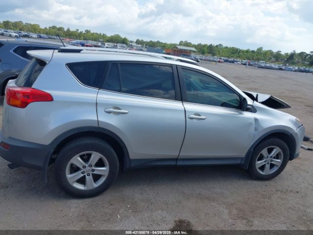 2T3WFREV5EW086393 Toyota Rav4 Xle