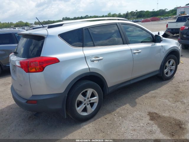 2T3WFREV5EW086393 Toyota Rav4 Xle