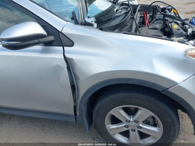 2T3WFREV5EW086393 Toyota Rav4 Xle