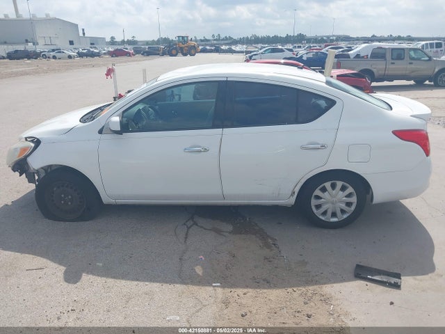 3N1CN7AP0EL866989 Nissan Versa 1.6 Sv