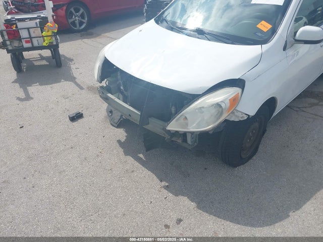 3N1CN7AP0EL866989 Nissan Versa 1.6 Sv