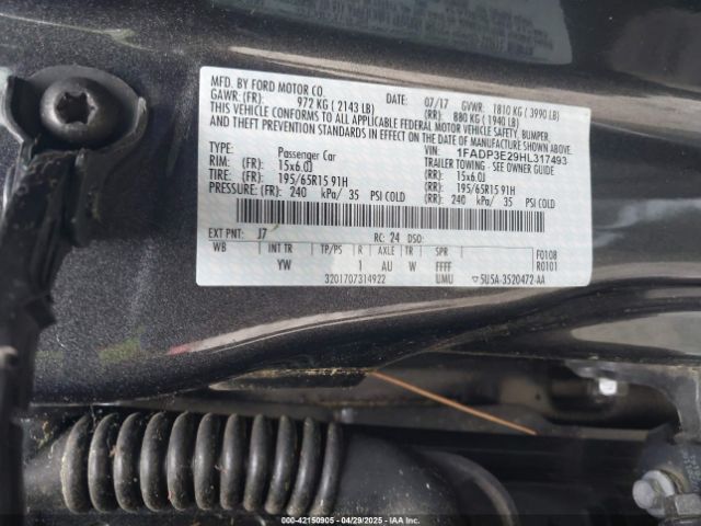 1FADP3E29HL317493 Ford FOCUS S