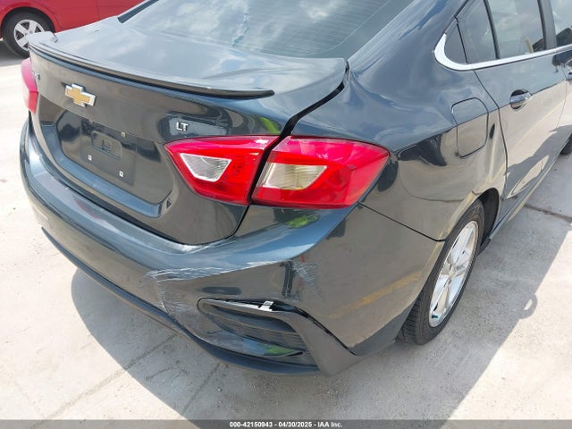 1G1BE5SM3J7143260 Chevrolet Cruze Lt Auto
