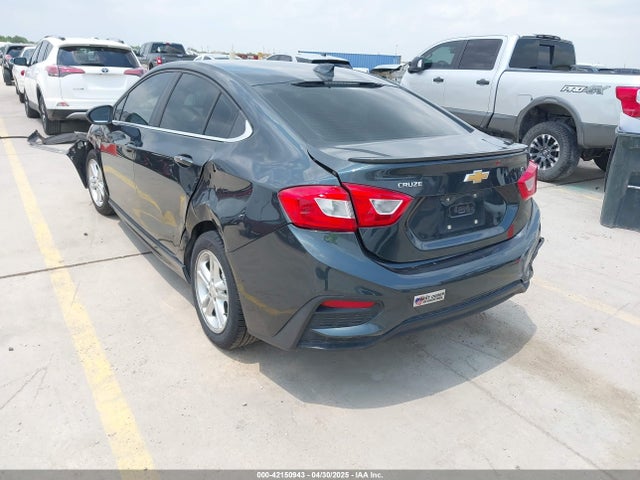 1G1BE5SM3J7143260 Chevrolet Cruze Lt Auto