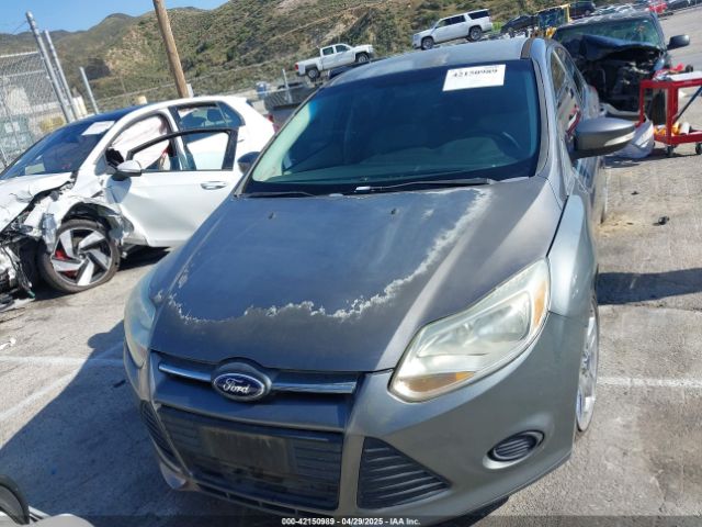1FADP3K21EL200233 Ford FOCUS SE