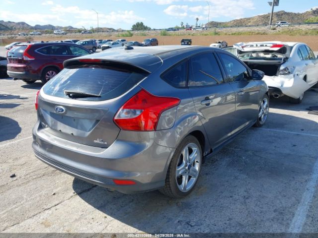 1FADP3K21EL200233 Ford FOCUS SE