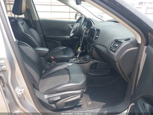3C4NJCBBXJT494116 Jeep 2018