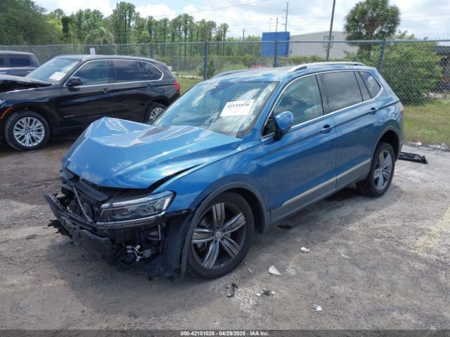2019 VOLKSWAGEN TIGUAN 3VV4B7AX0KM116641 Photo 1