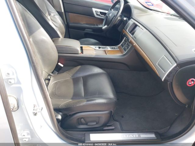 SAJWA0ES0EPU23131 Jaguar Xf I4 T