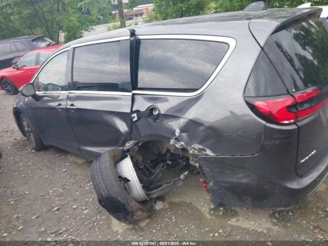 2C4RC1L72PR540902 Chrysler Pacifica Hybrid Touring L