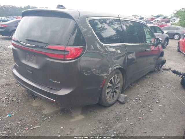 2C4RC1L72PR540902 Chrysler Pacifica Hybrid Touring L