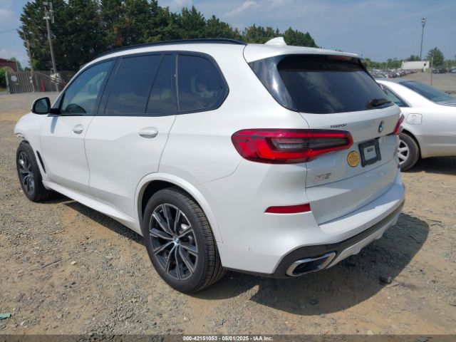 2019 BMW X5 5UXCR6C58KLK85270 Photo 2