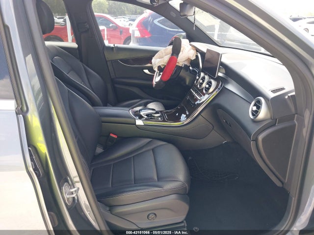 WDC0G4JB0HV011253 Mercedes-Benz m274