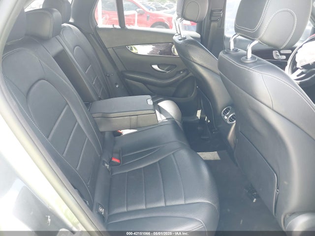 WDC0G4JB0HV011253 Mercedes-Benz m274