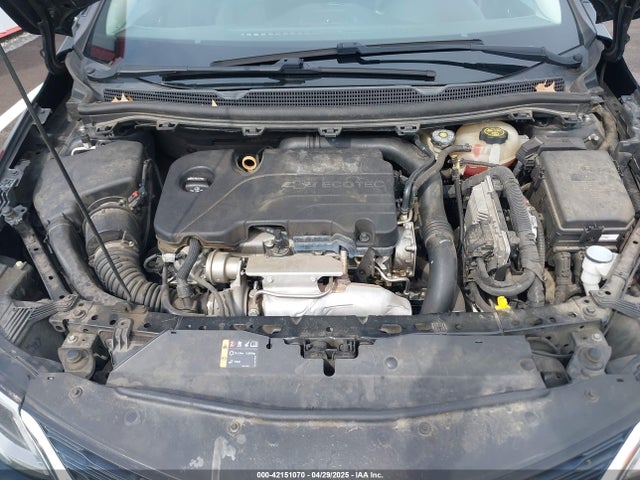 1G1BC5SMXH7205138 Chevrolet Cruze Ls Auto