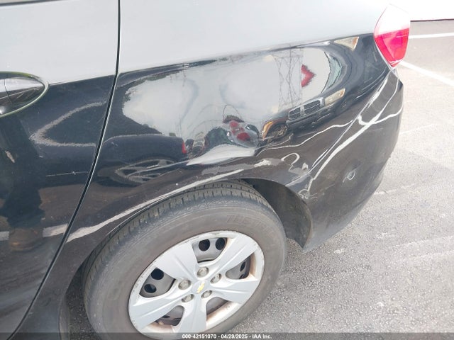 1G1BC5SMXH7205138 Chevrolet Cruze Ls Auto