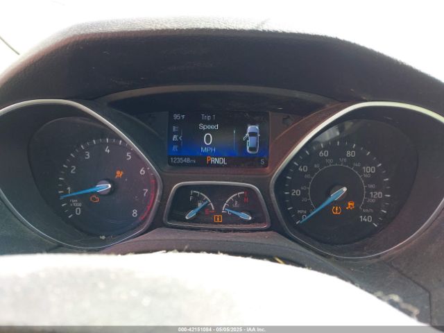 1FADP3F20HL218415 Ford FOCUS SE