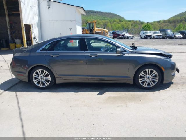 3LN6L2J98GR611569 Lincoln MKZ