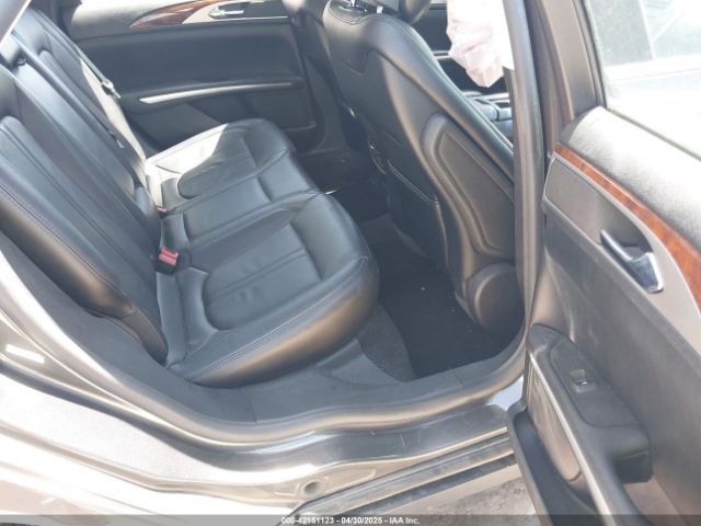 3LN6L2J98GR611569 Lincoln MKZ