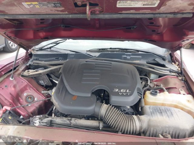 2C3CDZGG6KH616667 Dodge Challenger Sxt Awd