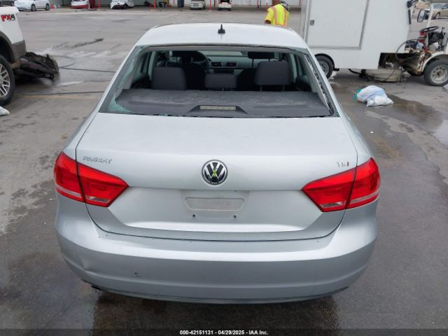 1VWAS7A38FC029895 Volkswagen Passat 1.8t S