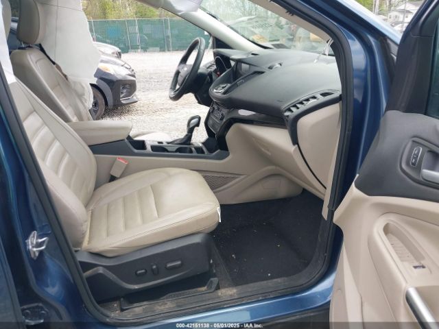 1FMCU9J94JUA96398 Ford Escape Titanium