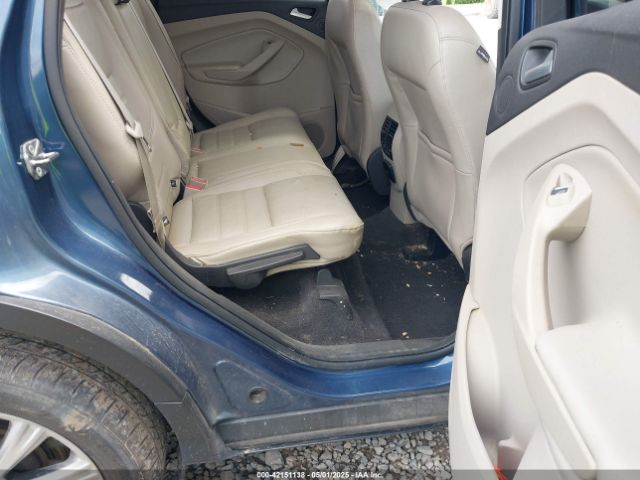 1FMCU9J94JUA96398 Ford Escape Titanium