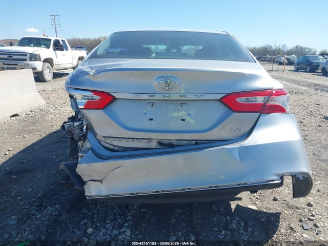 4T1B11HK3JU571201 Toyota CAMRY LE