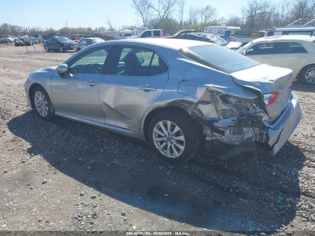 4T1B11HK3JU571201 Toyota CAMRY LE