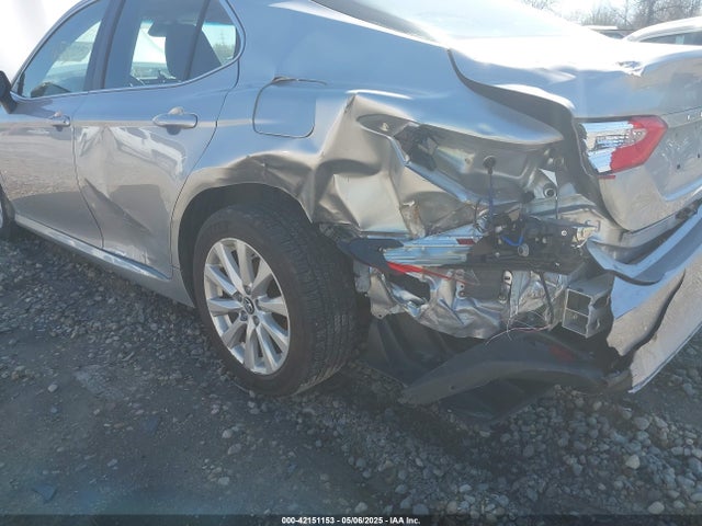 4T1B11HK3JU571201 Toyota CAMRY LE