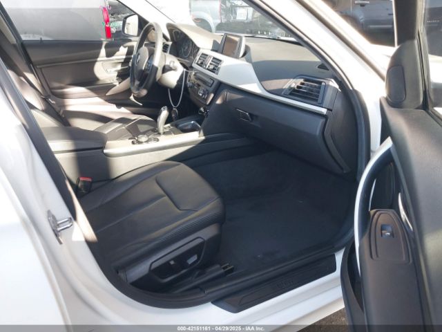 WBA3B1C50FK140256 BMW 320i