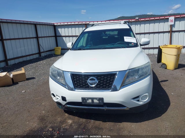 5N1AR2MN6GC621811 Nissan Pathfinder S