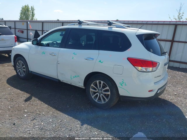 5N1AR2MN6GC621811 Nissan Pathfinder S