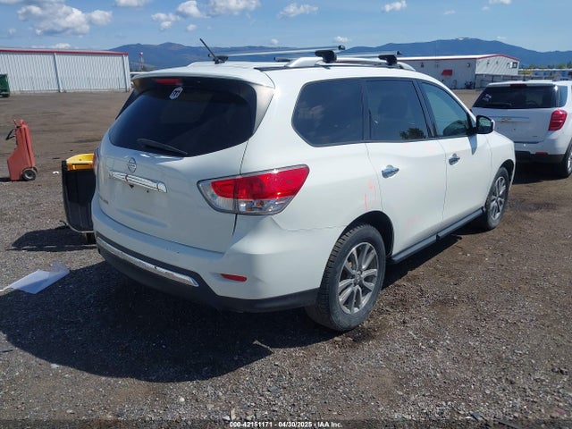 5N1AR2MN6GC621811 Nissan Pathfinder S
