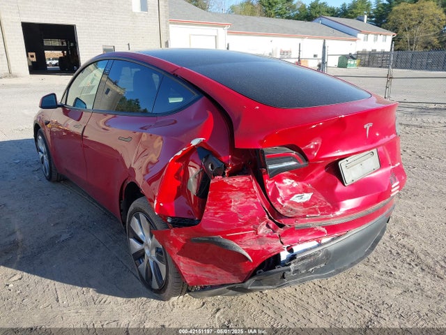 7SAYGDEE0PF638869 Tesla Model Y