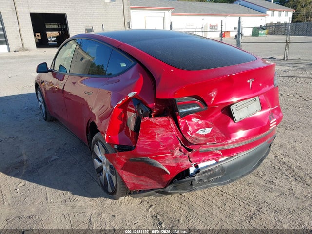 2023 TESLA MODEL Y 7SAYGDEE0PF638869 Photo 2