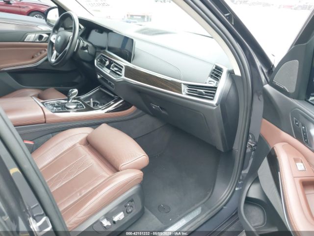 5UXCW2C56KL081312 BMW X7 Xdrive40i