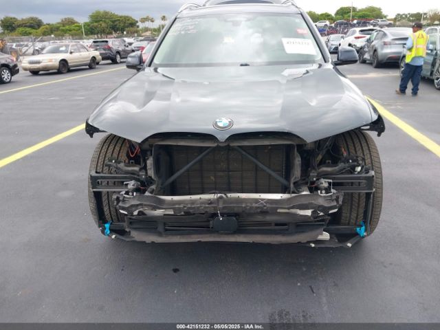 5UXCW2C56KL081312 BMW X7 Xdrive40i