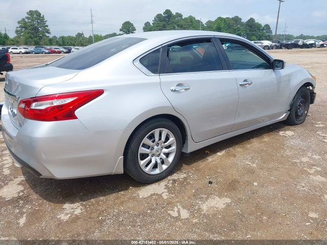 1N4AL3AP6HC261254 Nissan Altima 2.5 S