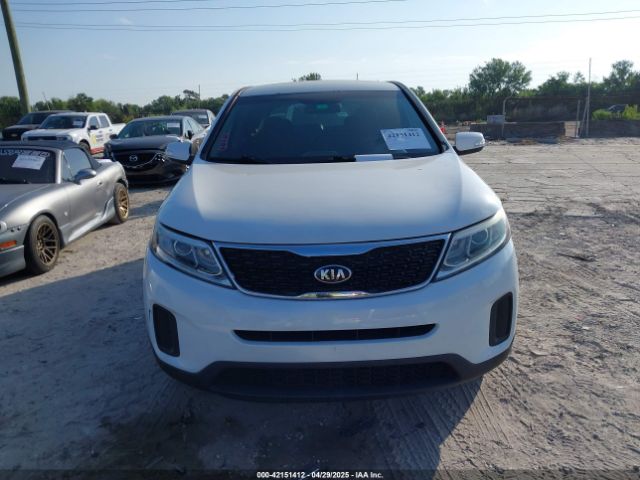 5XYKT3A69FG575172 KIA SORENTO LX