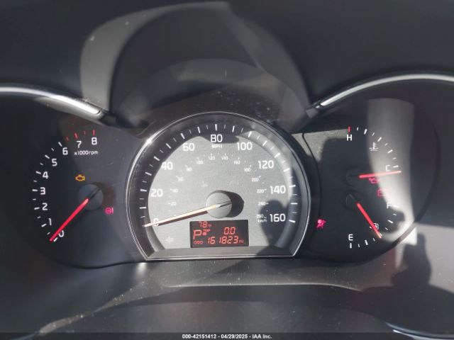 5XYKT3A69FG575172 KIA SORENTO LX