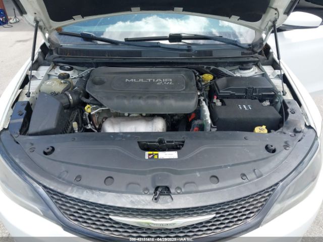 2015 CHRYSLER 200 1C3CCCBB2FN743599 Photo 9