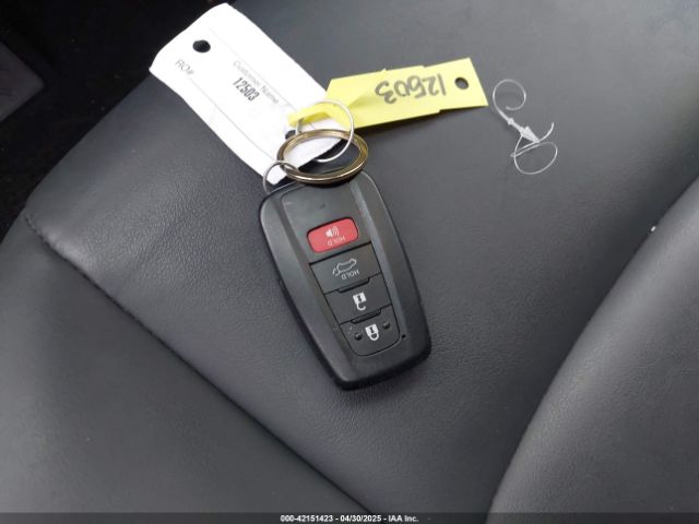 JTMB6RFV6RD125833 Toyota Rav4 Hybrid Xle Premium