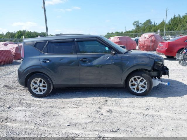 KNDJ23AU1P7207631 KIA SOUL LX
