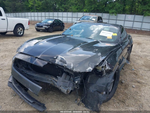 1FA6P8AM0F5409798 Ford Mustang V6