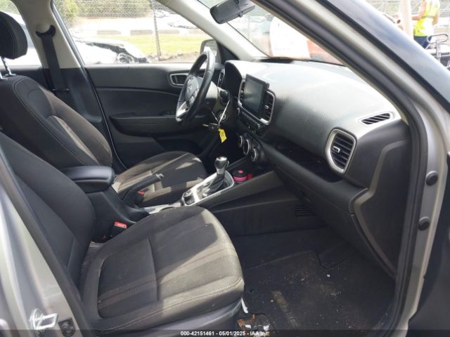 KMHRC8A34MU070987 Hyundai Venue Sel