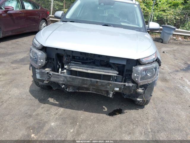 KMHRC8A34MU070987 Hyundai Venue Sel